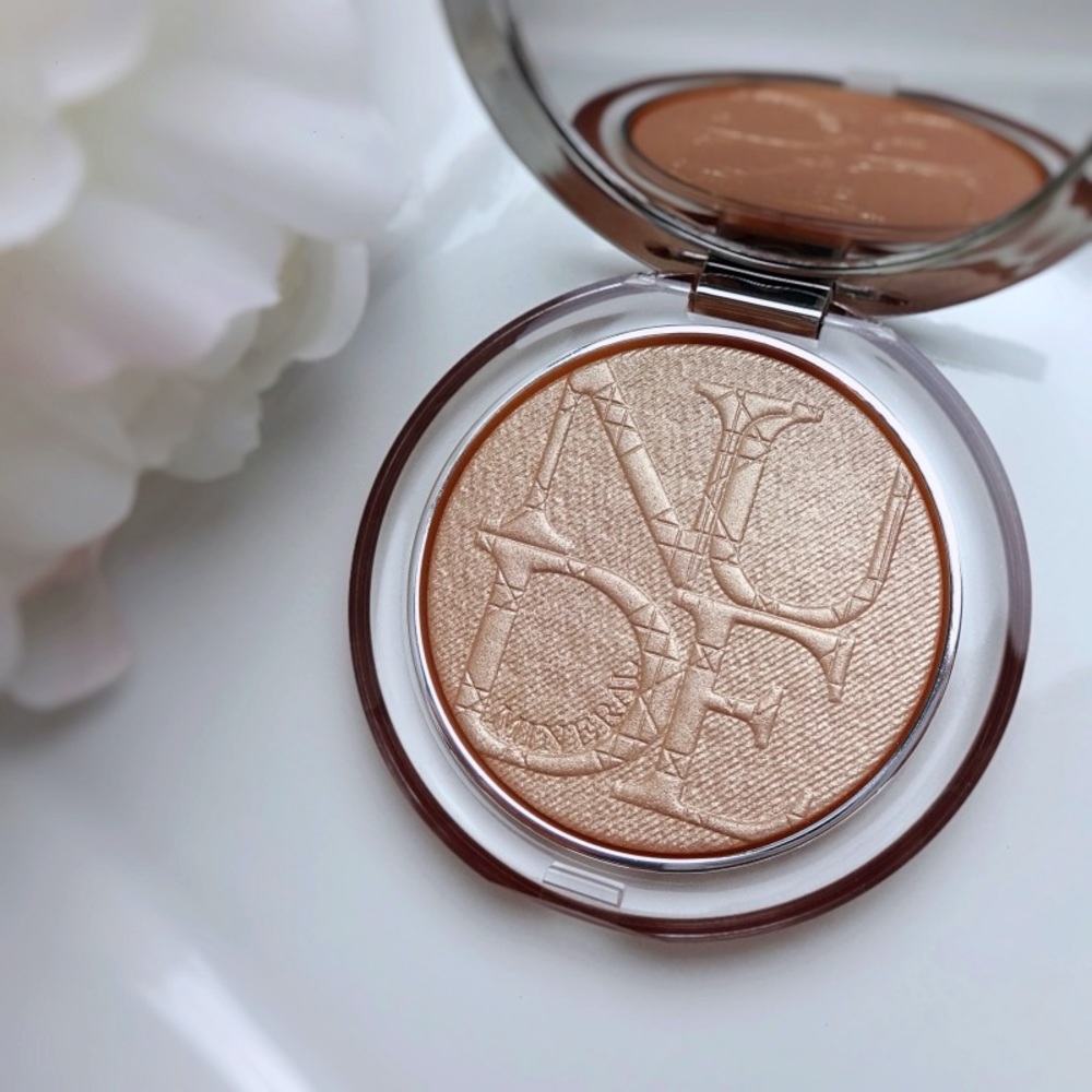 NEW Dior skin nude liminizer 01